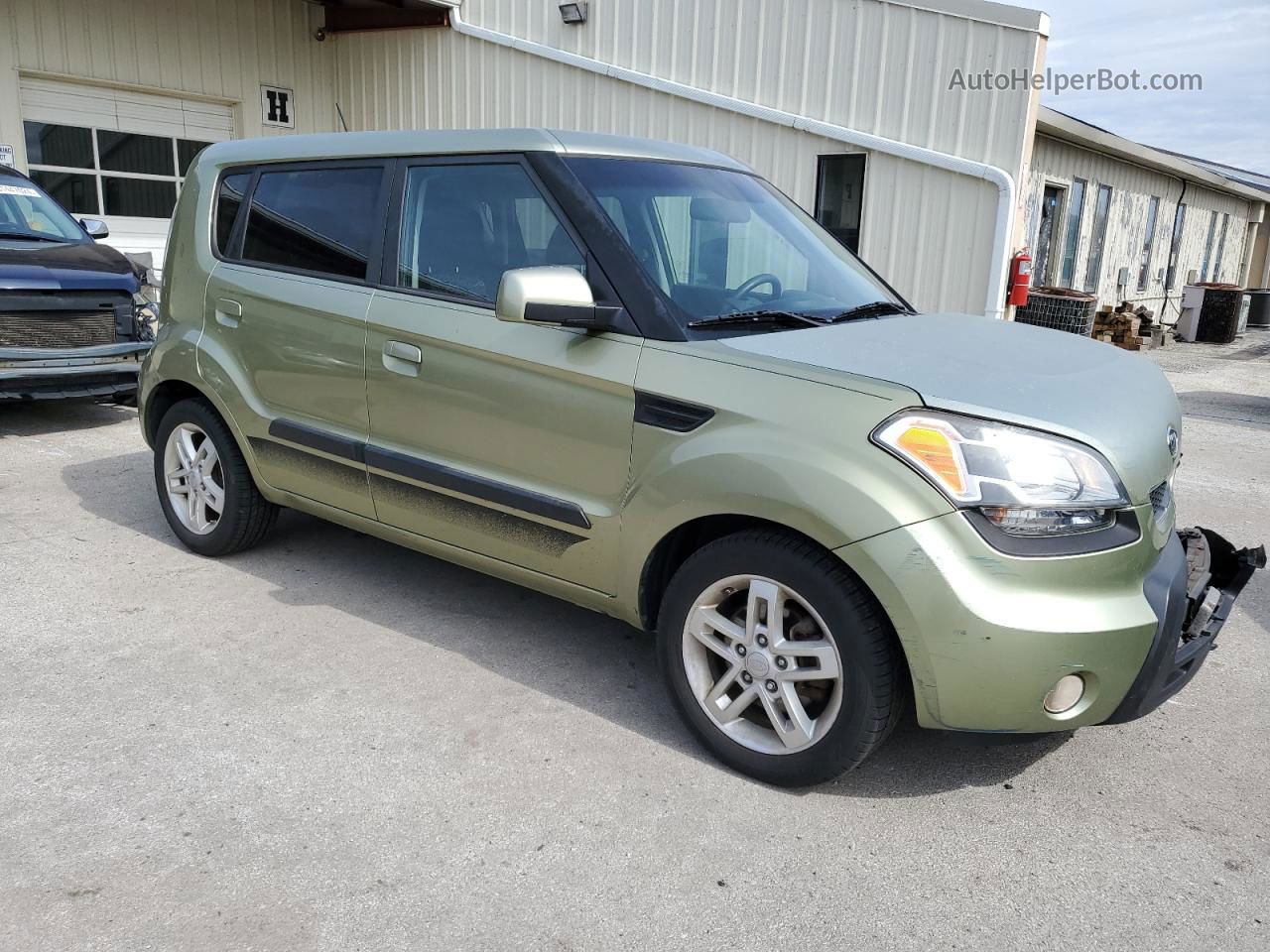 2010 Kia Soul + Green vin: KNDJT2A25A7061702