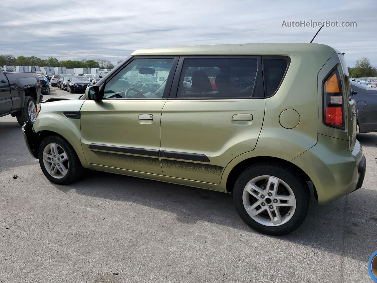 2010 Kia Soul + Green vin: KNDJT2A25A7061702