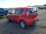 2010 Kia Soul + Red vin: KNDJT2A25A7067886