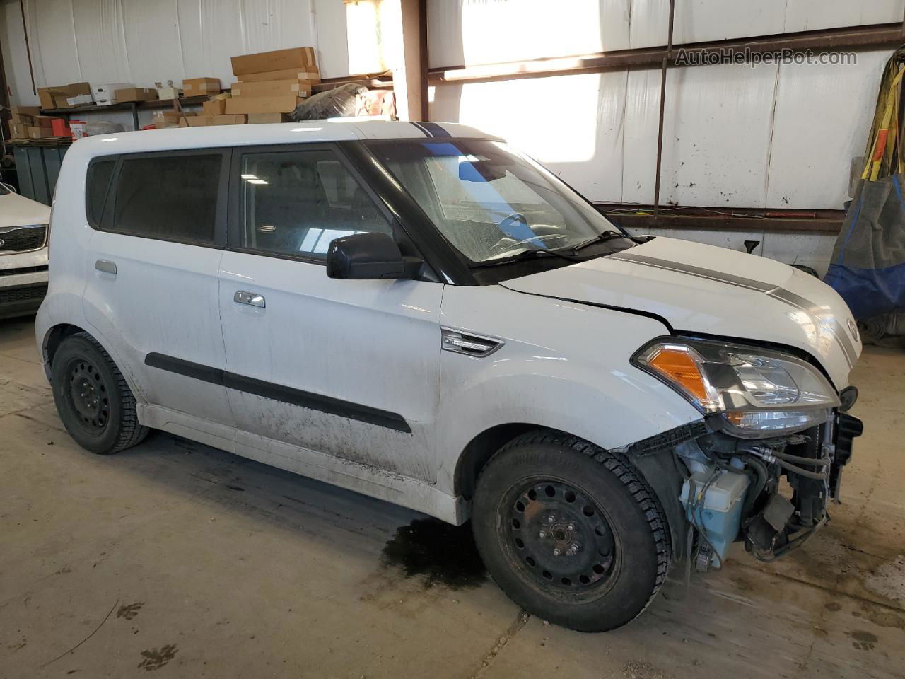 2010 Kia Soul + White vin: KNDJT2A25A7100174