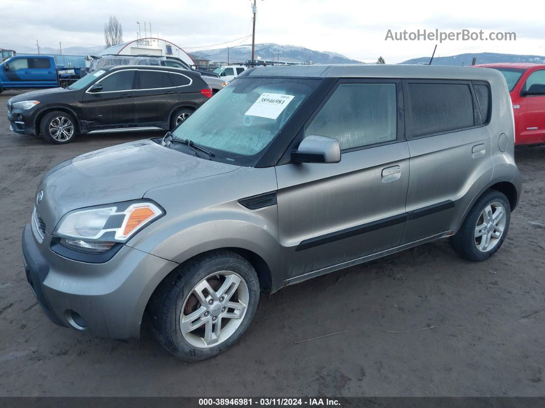 2010 Kia Soul + Gray vin: KNDJT2A25A7105438