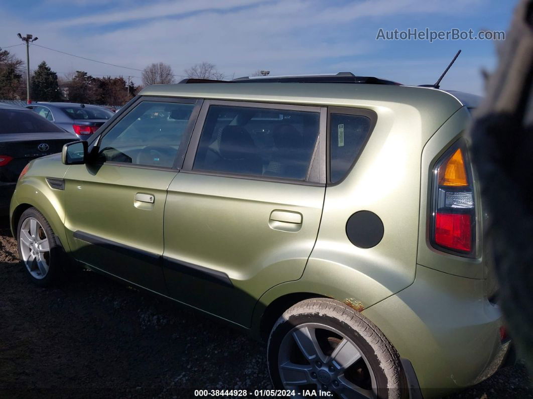 2010 Kia Soul ! Green vin: KNDJT2A25A7125558