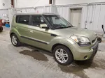 2010 Kia Soul + Green vin: KNDJT2A25A7134146