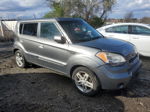 2010 Kia Soul + Gray vin: KNDJT2A25A7139394