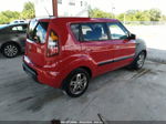 2010 Kia Soul + Red vin: KNDJT2A25A7148273