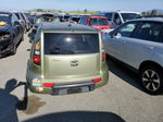 2010 Kia Soul + Green vin: KNDJT2A25A7160083