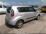 2010 Kia Soul + Серебряный vin: KNDJT2A25A7163405