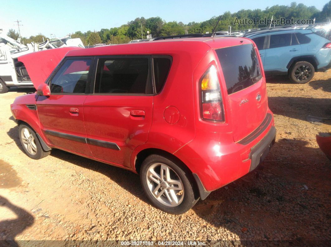 2010 Kia Soul + Red vin: KNDJT2A25A7177384