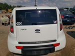 2010 Kia Soul + White vin: KNDJT2A25A7179538