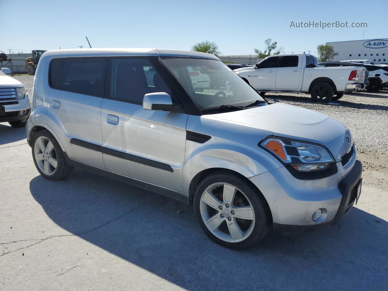 2010 Kia Soul + Серебряный vin: KNDJT2A25A7702959