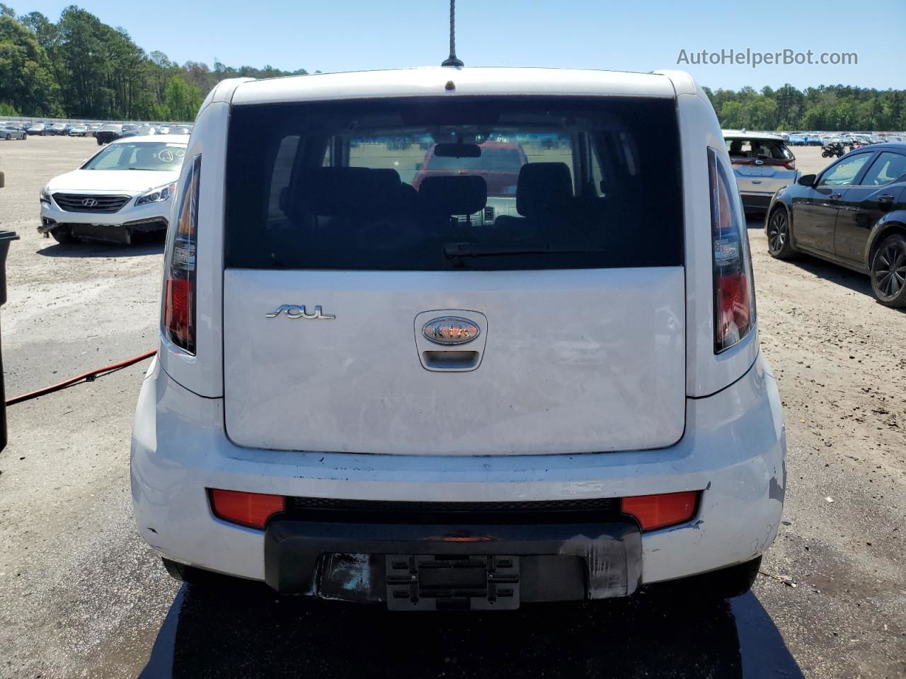 2010 Kia Soul + Белый vin: KNDJT2A26A7034928