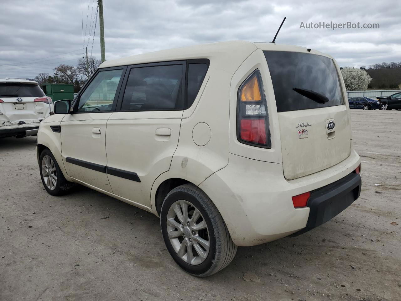 2010 Kia Soul + Tan vin: KNDJT2A26A7045346