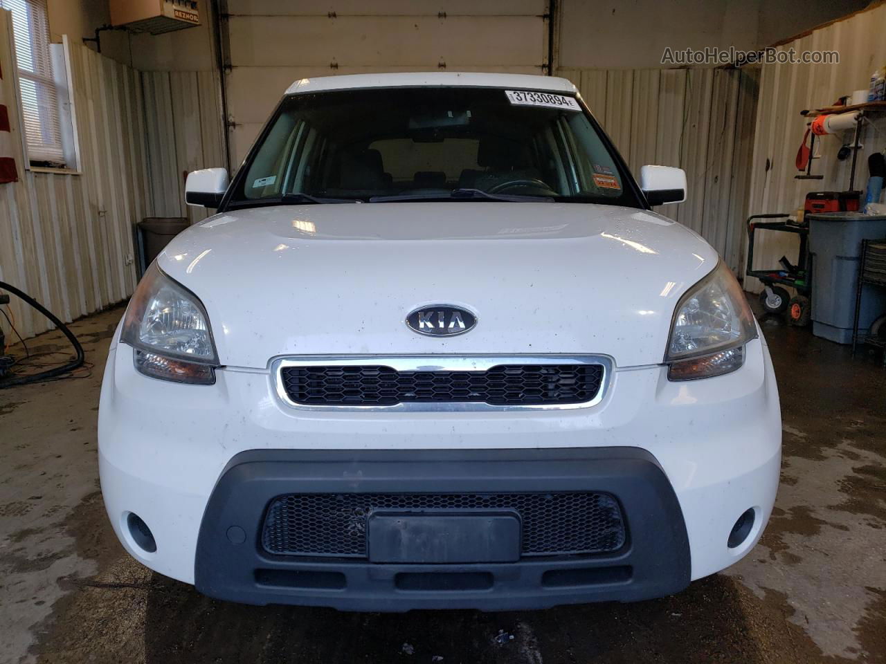 2010 Kia Soul + White vin: KNDJT2A26A7049073