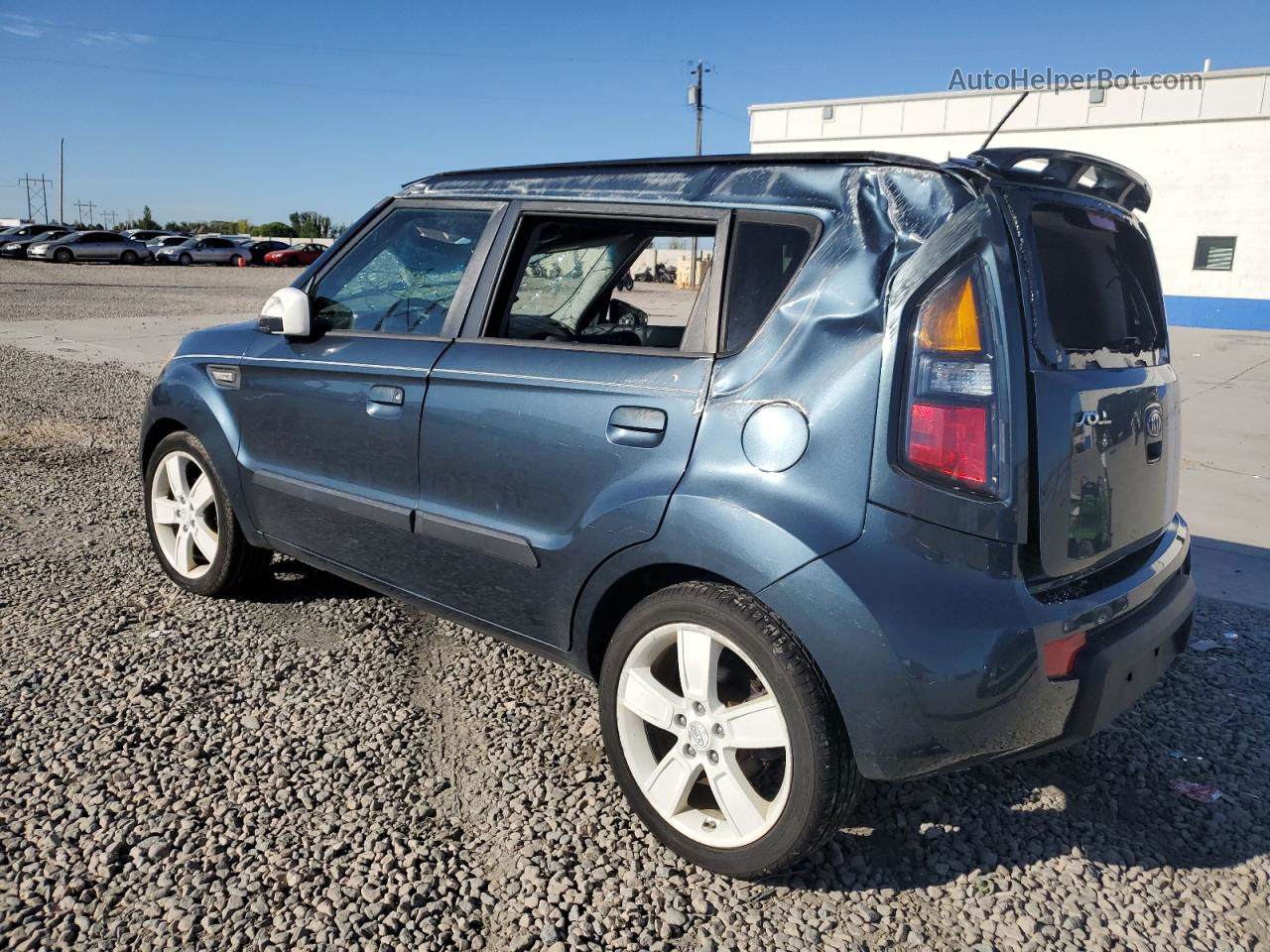 2010 Kia Soul + Blue vin: KNDJT2A26A7069324