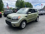 2010 Kia Soul + Green vin: KNDJT2A26A7086012