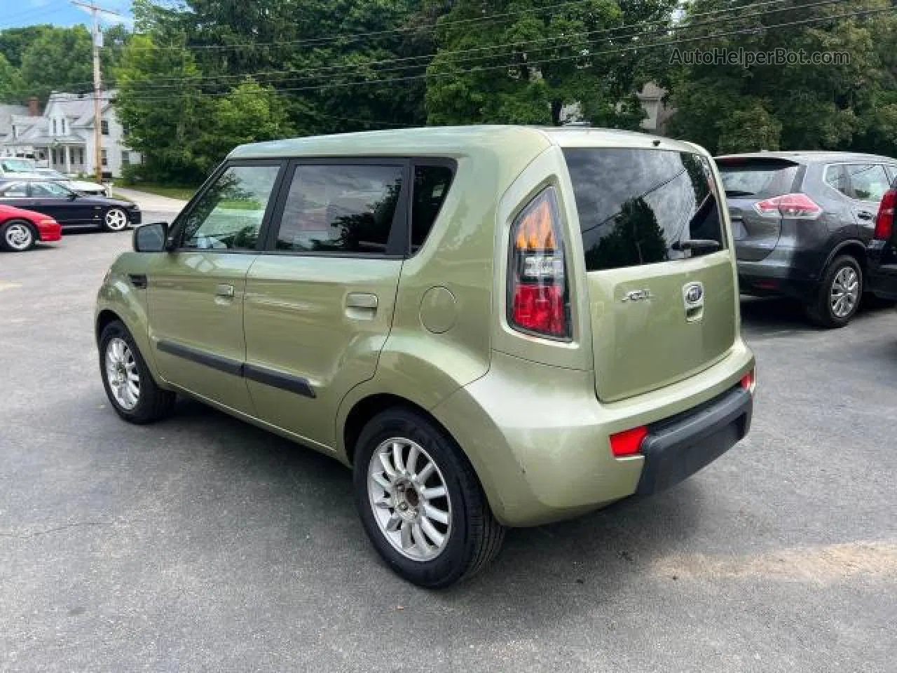 2010 Kia Soul + Green vin: KNDJT2A26A7086012