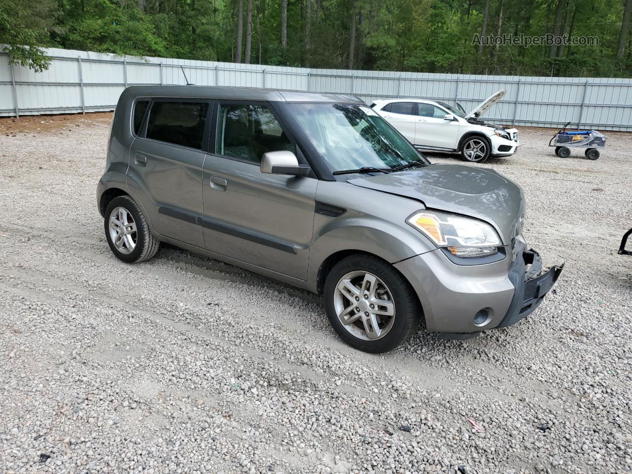 2010 Kia Soul + Gold vin: KNDJT2A26A7123432