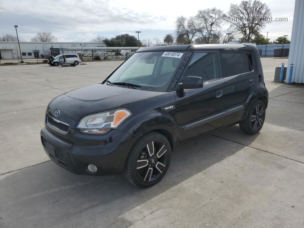 2010 Kia Soul + Black vin: KNDJT2A26A7128940