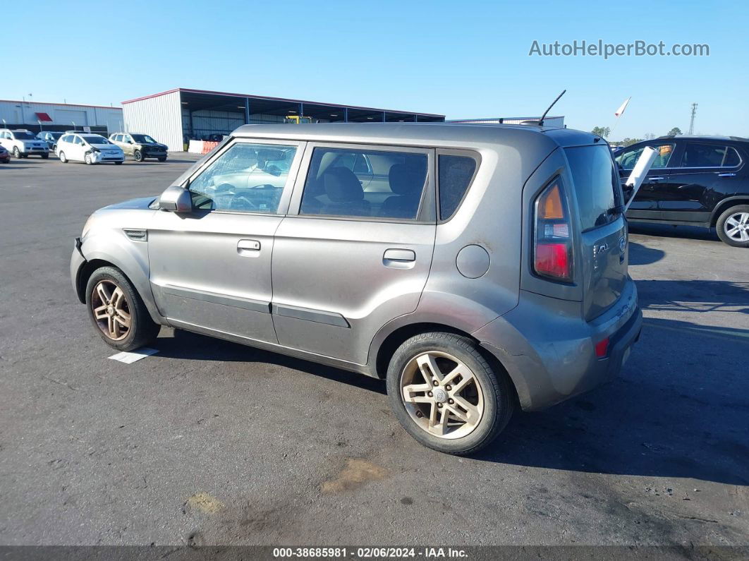 2010 Kia Soul +/!/sport Gray vin: KNDJT2A26A7179158