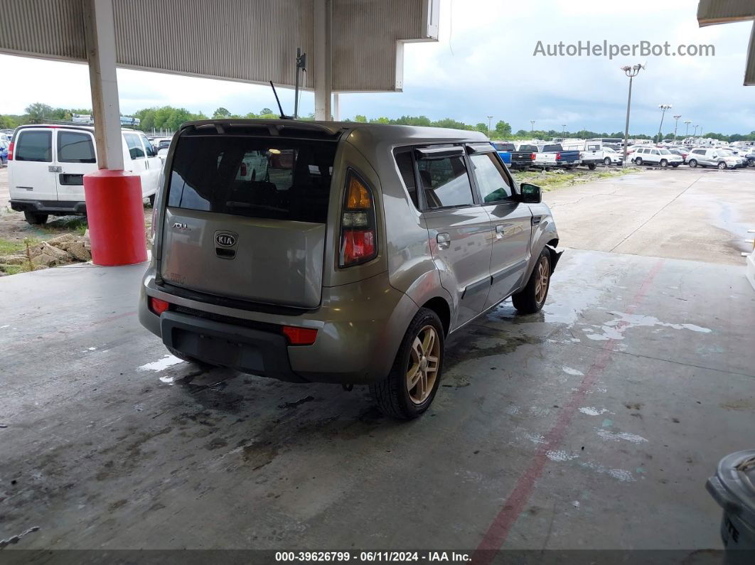 2010 Kia Soul + Gold vin: KNDJT2A26A7190404