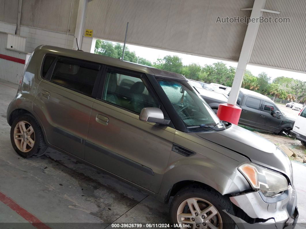 2010 Kia Soul + Золотой vin: KNDJT2A26A7190404