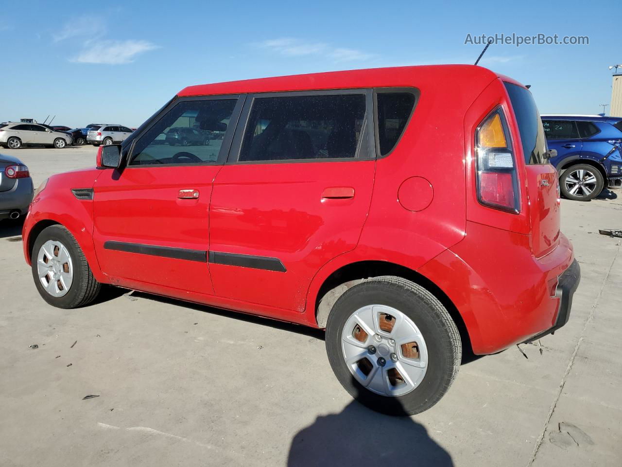 2010 Kia Soul + Red vin: KNDJT2A27A7036798