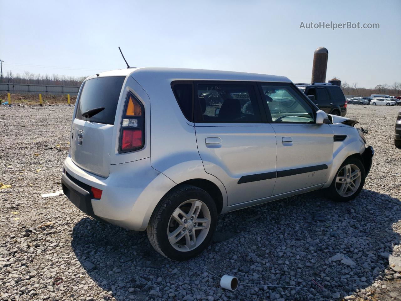 2010 Kia Soul + Silver vin: KNDJT2A27A7044481