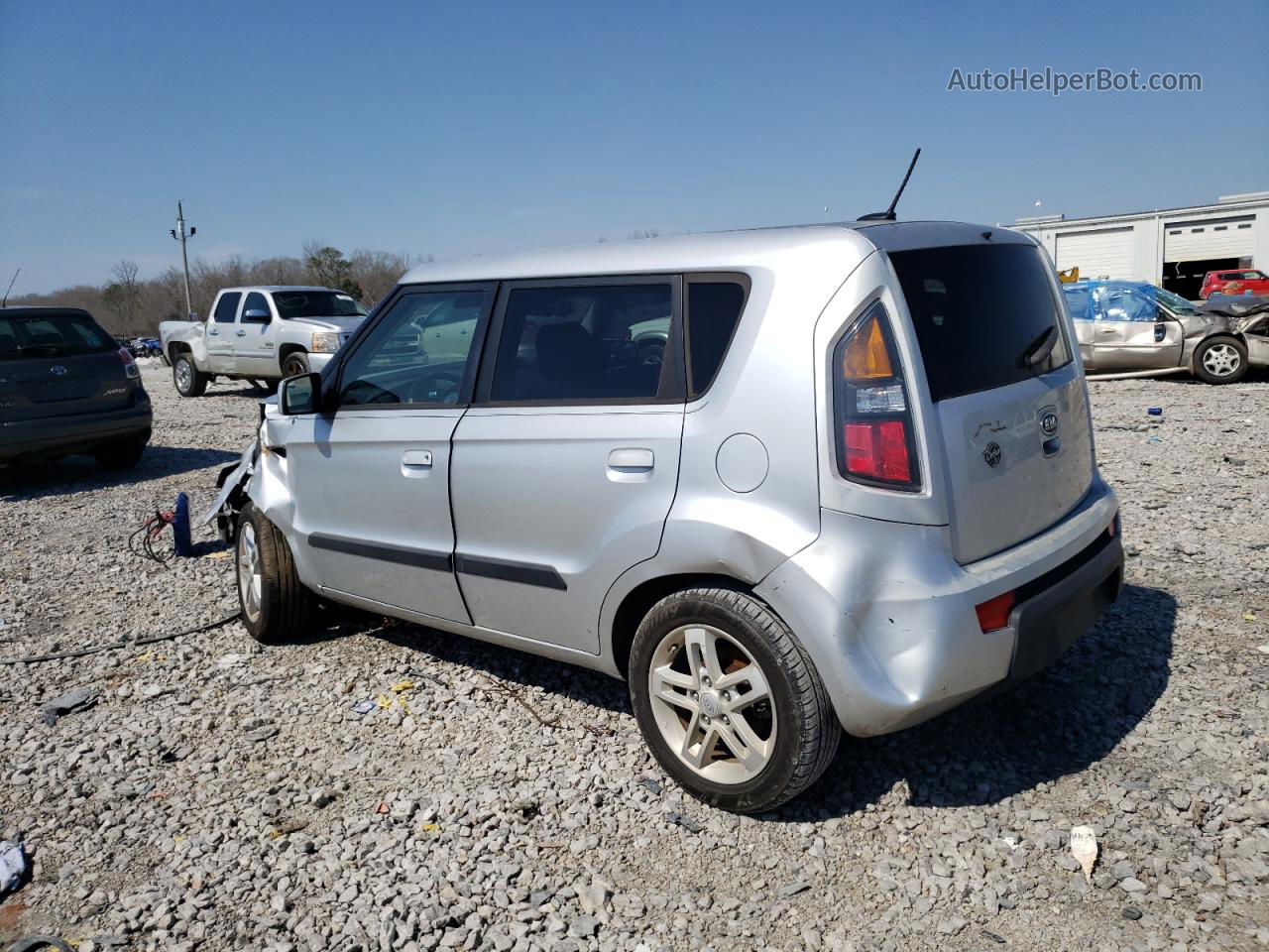 2010 Kia Soul + Серебряный vin: KNDJT2A27A7044481