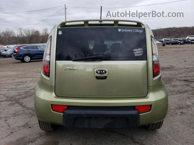 2010 Kia Soul + Green vin: KNDJT2A27A7161087