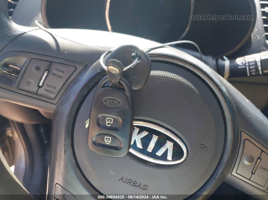 2010 Kia Soul + Серый vin: KNDJT2A27A7166354