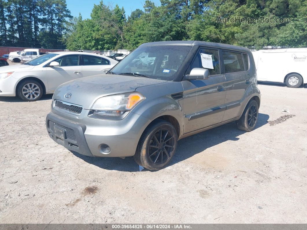 2010 Kia Soul + Серый vin: KNDJT2A27A7166354