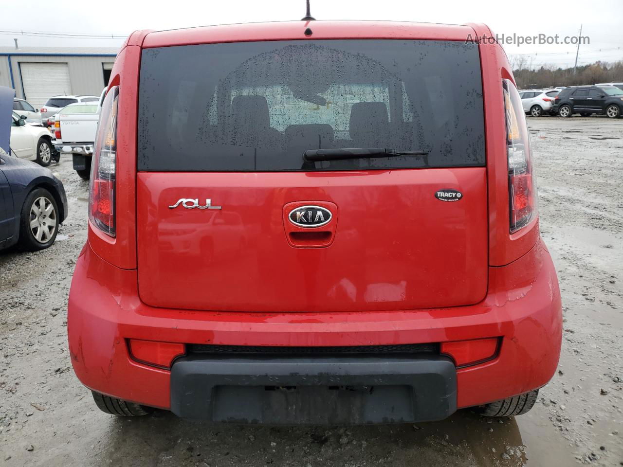 2010 Kia Soul + Red vin: KNDJT2A27A7189441