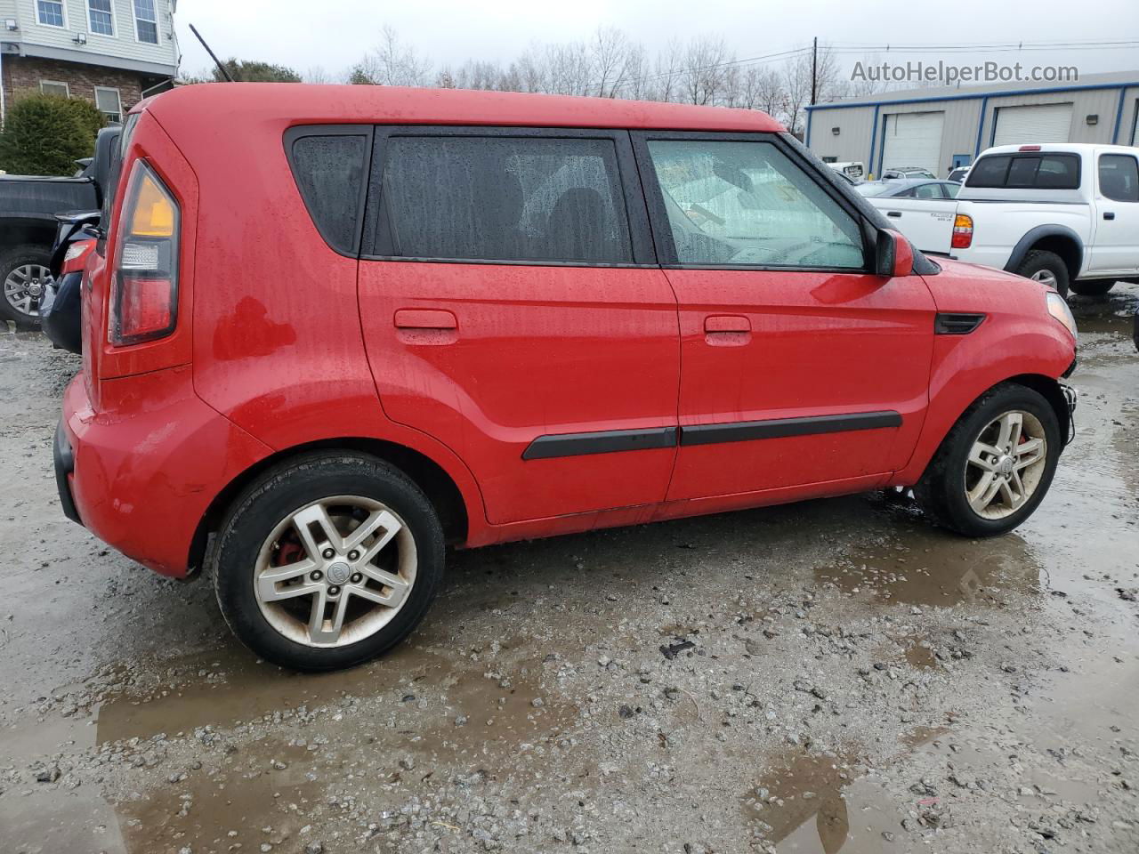 2010 Kia Soul + Red vin: KNDJT2A27A7189441