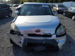 2010 Kia Soul + Серебряный vin: KNDJT2A27A7701750