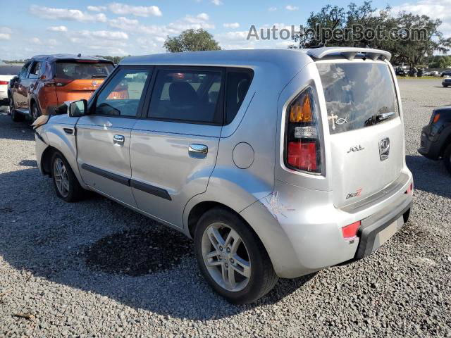 2010 Kia Soul + Серебряный vin: KNDJT2A27A7701750