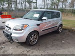 2010 Kia Soul + Серебряный vin: KNDJT2A28A7044473