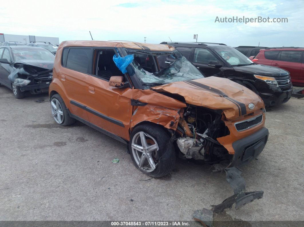 2010 Kia Soul + Orange vin: KNDJT2A28A7102548