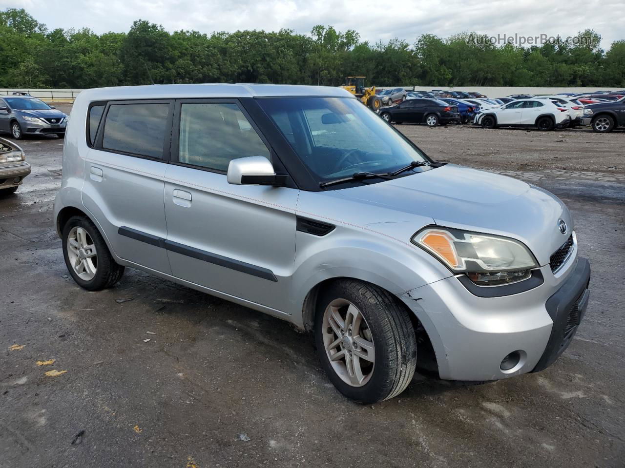 2010 Kia Soul + Серебряный vin: KNDJT2A28A7106664