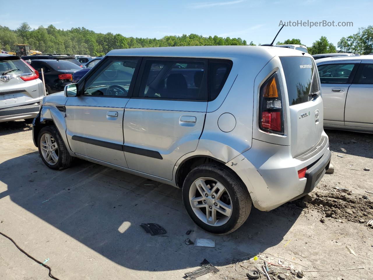 2010 Kia Soul + Silver vin: KNDJT2A28A7112349