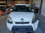 2010 Kia Soul + White vin: KNDJT2A28A7171353