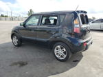 2010 Kia Soul + Black vin: KNDJT2A28A7700249