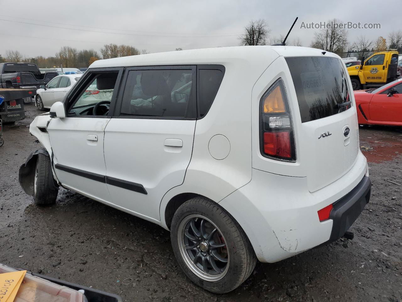 2010 Kia Soul + White vin: KNDJT2A29A7057393