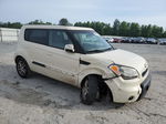 2010 Kia Soul + White vin: KNDJT2A29A7059208