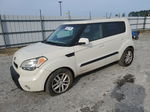 2010 Kia Soul + White vin: KNDJT2A29A7059208