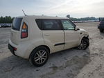 2010 Kia Soul + White vin: KNDJT2A29A7059208