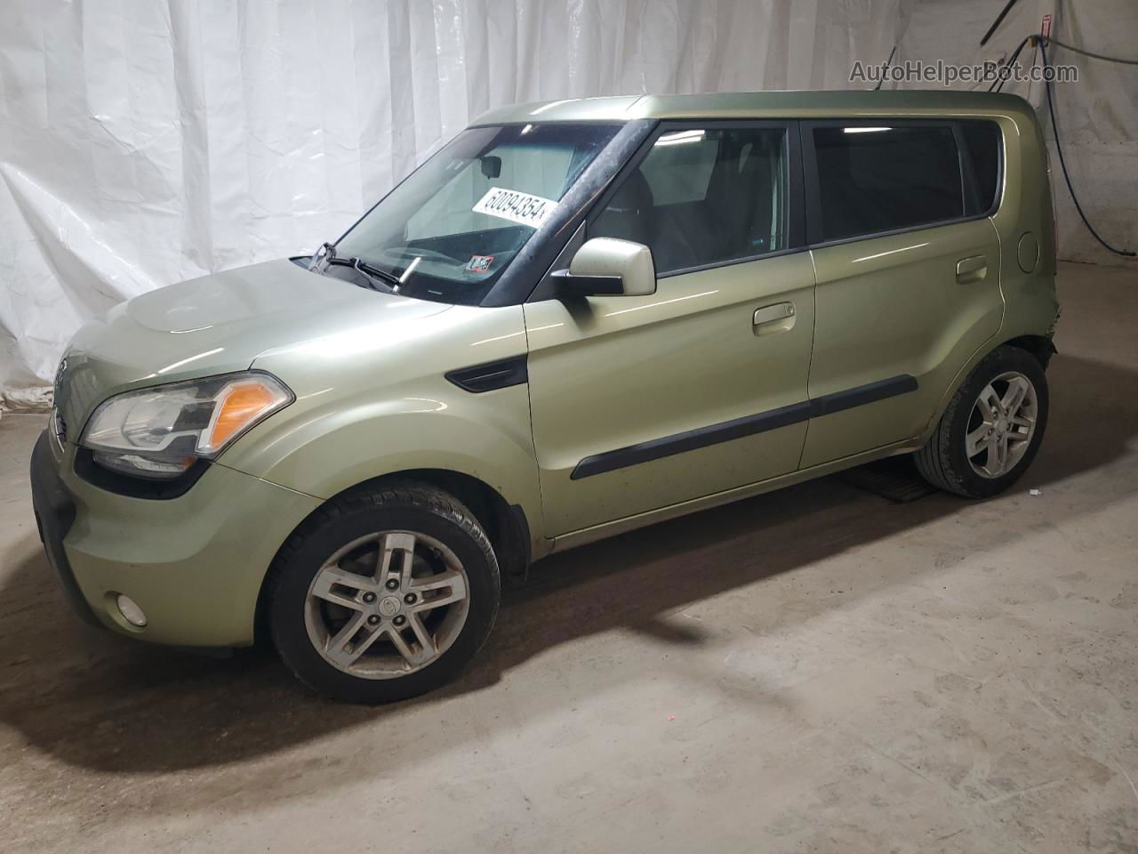 2010 Kia Soul + Green vin: KNDJT2A29A7068412