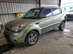 2010 Kia Soul + Green vin: KNDJT2A29A7118306