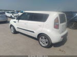 2010 Kia Soul + White vin: KNDJT2A29A7144680