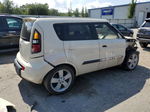 2010 Kia Soul + Cream vin: KNDJT2A29A7160071