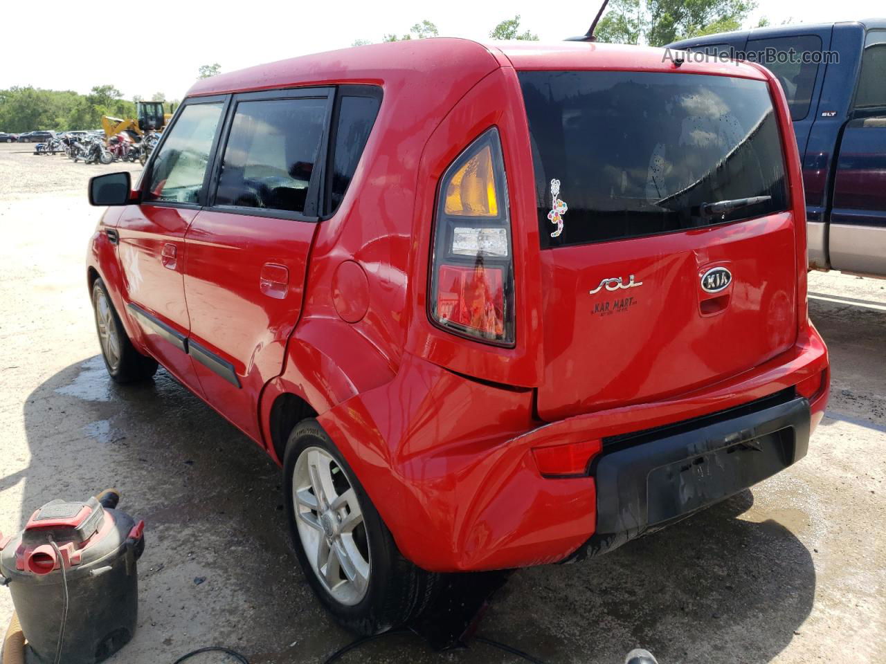 2010 Kia Soul + Red vin: KNDJT2A29A7163326